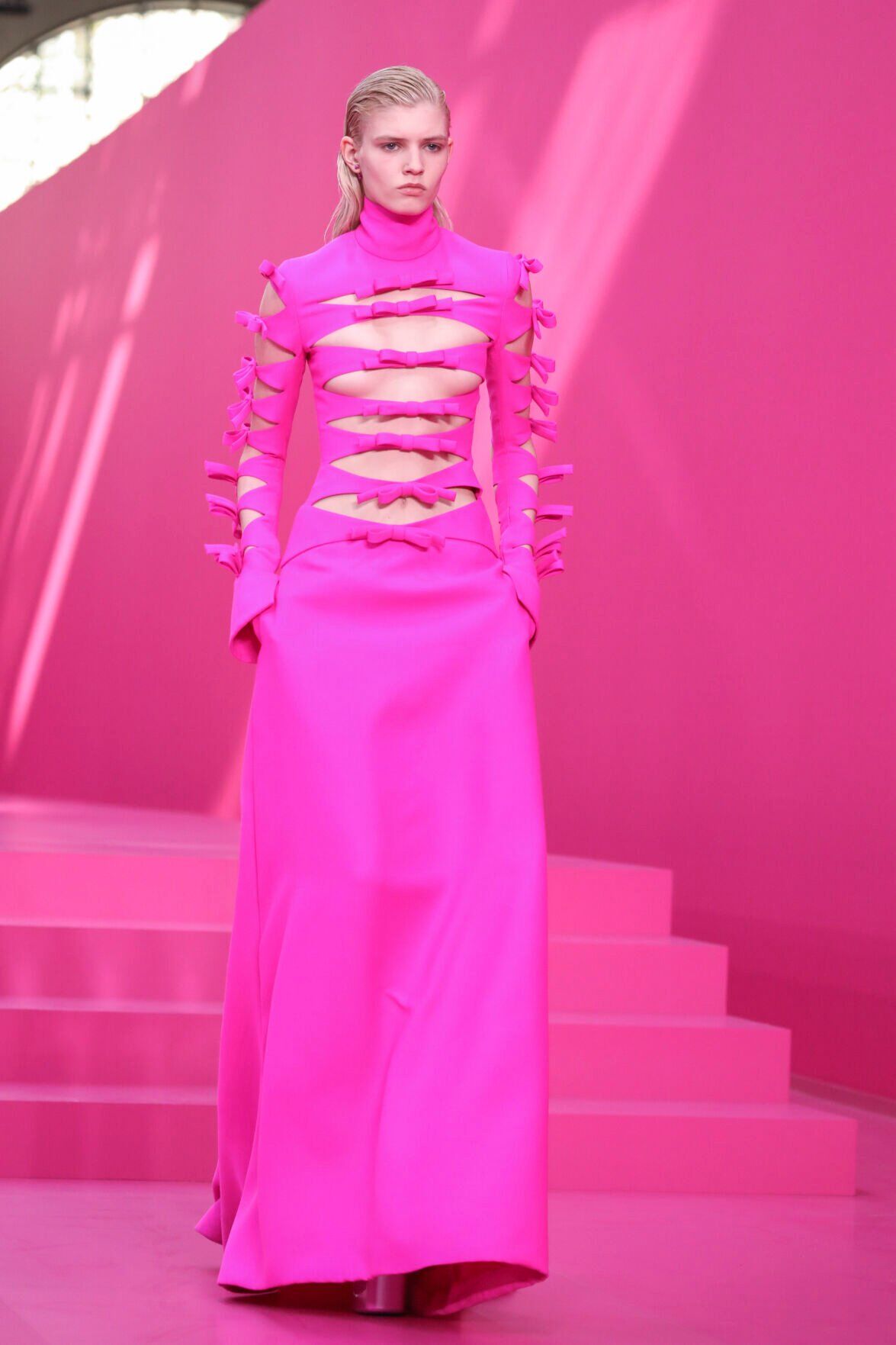 Paris Fashion Valentino F/W 22-23